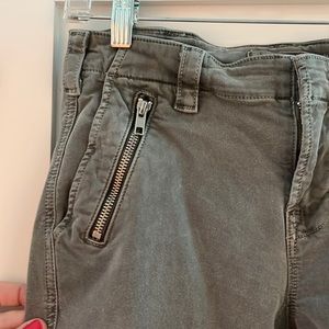 J Brand skinny cargo jean with zips sz 28